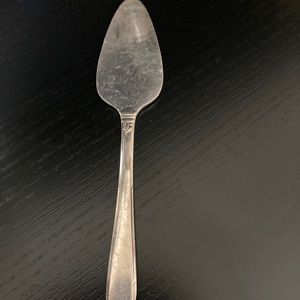 Antique  Handle Cake Cutter Server